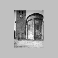 Base de la tour et abside, Photo Esteve, culture.gouv.fr.jpg